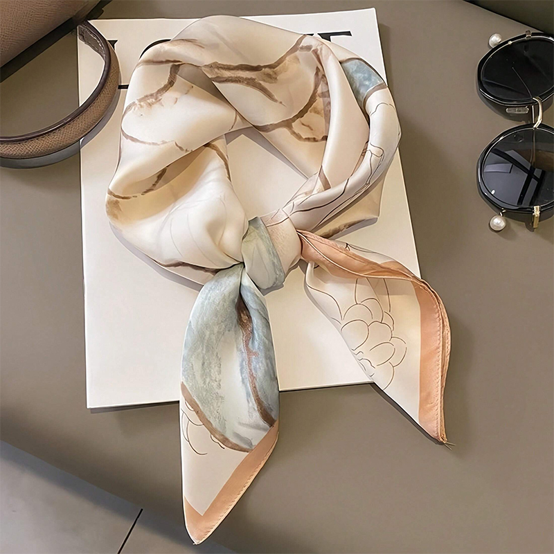 Bufanda cuadrada de seda satin - Luxury Bags Quality reseña y precio